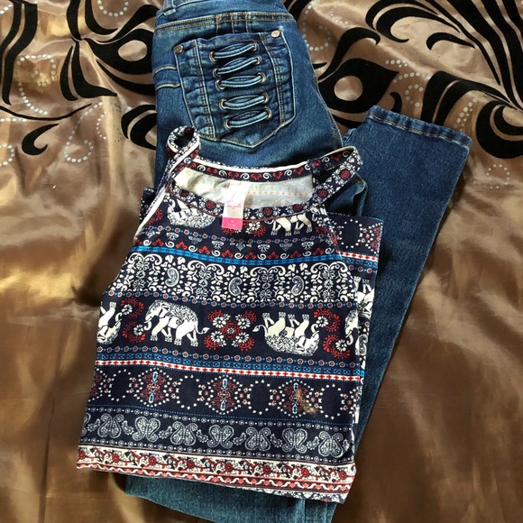 Halter and jeans - Picture 1 of 4